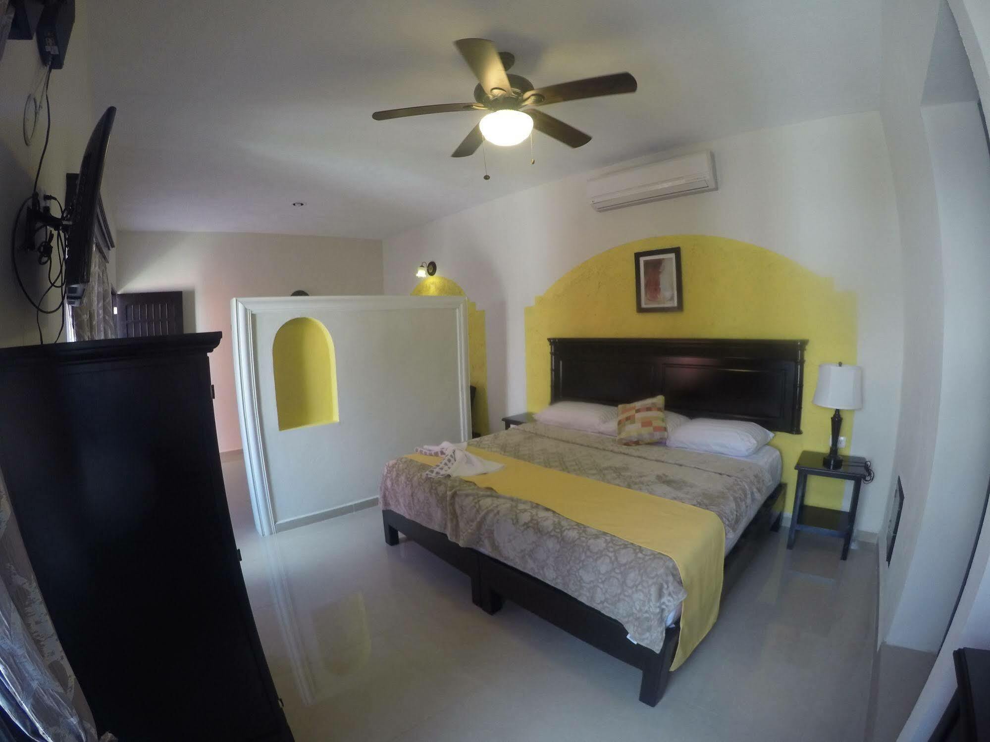 Hotel Quinta Marciala Mx Валядолид Екстериор снимка