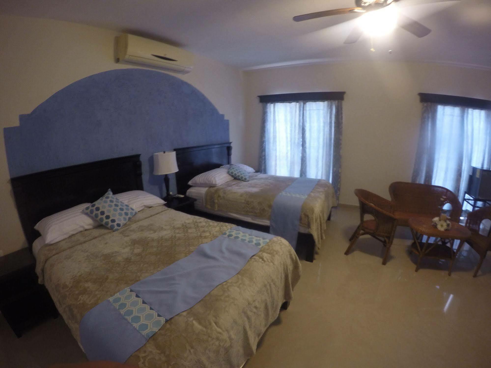Hotel Quinta Marciala Mx Валядолид Екстериор снимка