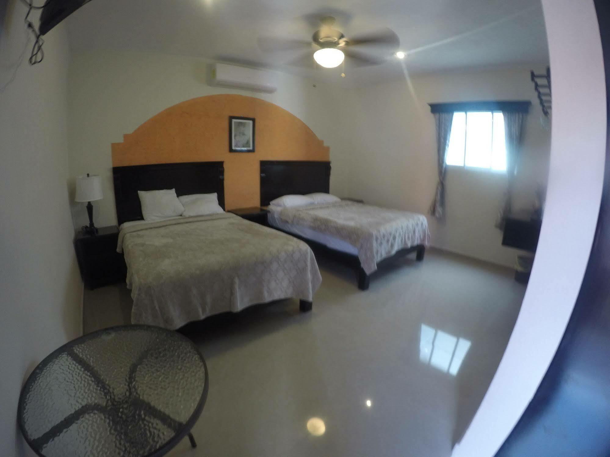 Hotel Quinta Marciala Mx Валядолид Екстериор снимка